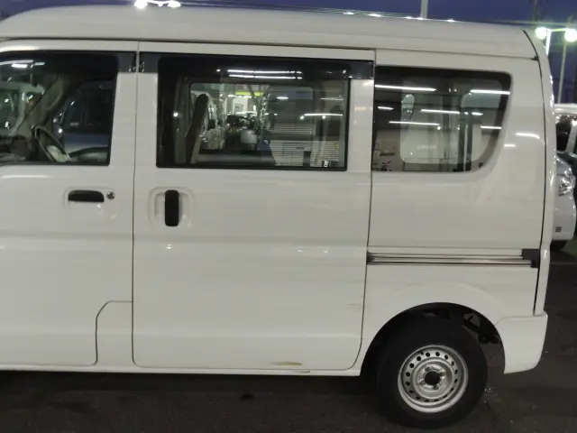 三菱 ミニキャブバン HBD-DS17V(2WD)の写真14