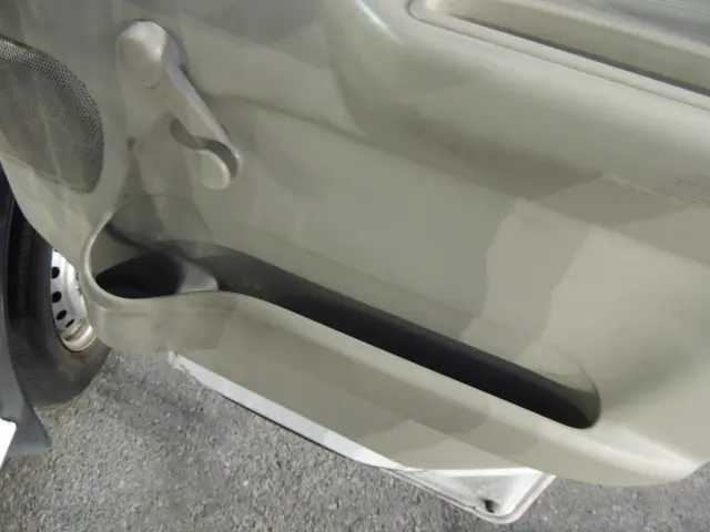 三菱 ミニキャブバン HBD-DS17V(2WD)の写真28