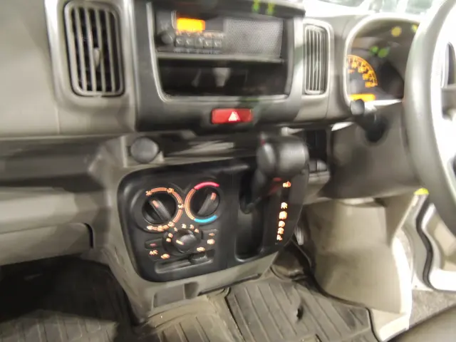三菱 ミニキャブバン HBD-DS17V(2WD)の写真45