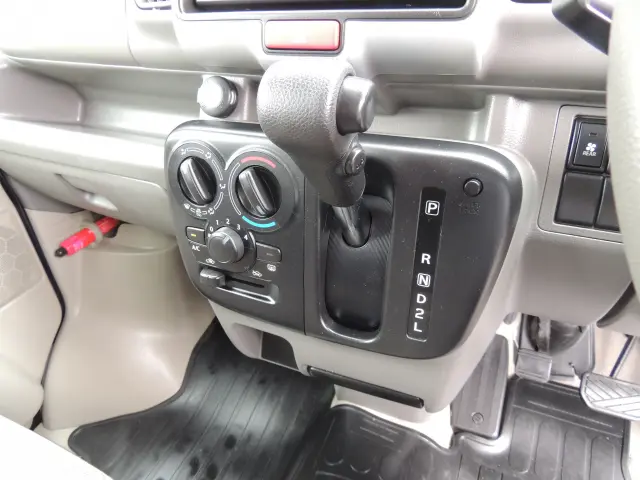 日産 クリッパーバン HBD-DR17V(2WD)の写真43