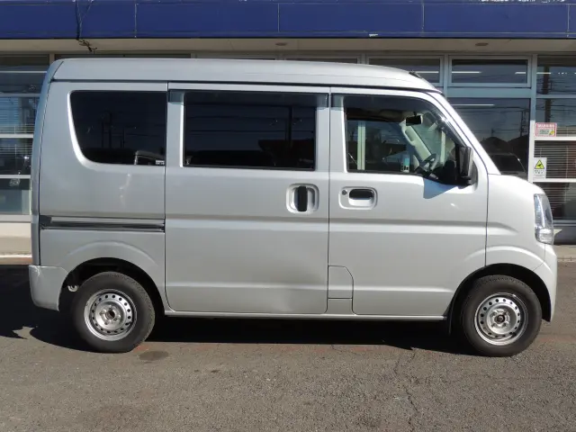 三菱 ミニキャブバン HBD-DS17V(4WD)の写真5