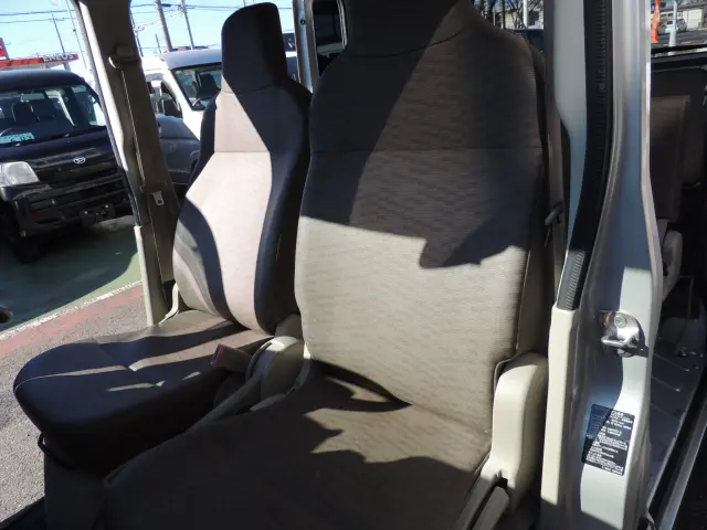 三菱 ミニキャブバン HBD-DS17V(4WD)の写真35