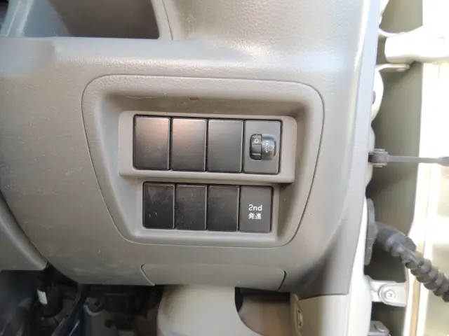 三菱 ミニキャブバン HBD-DS17V(4WD)の写真44