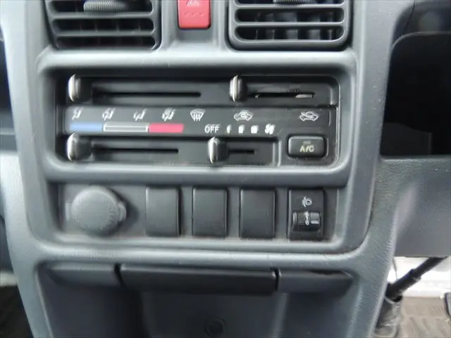 スズキ キャリイ EBD-DA16T(2WD)の写真31