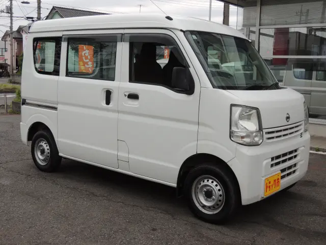 三菱 ミニキャブバン HBD-DS17V(2WD)の写真4