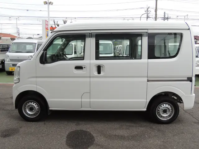 三菱 ミニキャブバン HBD-DS17V(2WD)の写真11