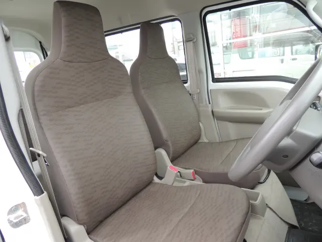 三菱 ミニキャブバン HBD-DS17V(2WD)の写真24