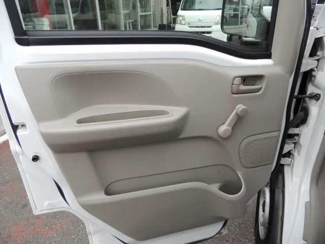 三菱 ミニキャブバン HBD-DS17V(2WD)の写真34
