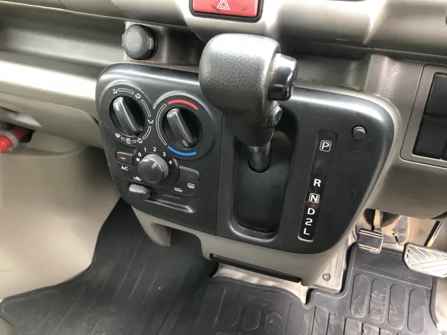 日産 クリッパーバン HBD-DR17V(2WD)の写真41