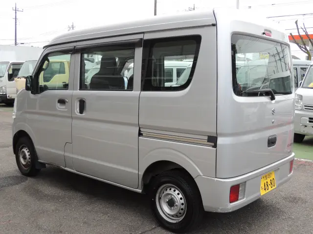 スズキ エブリイ HBD-DA17V(2WD)の写真10