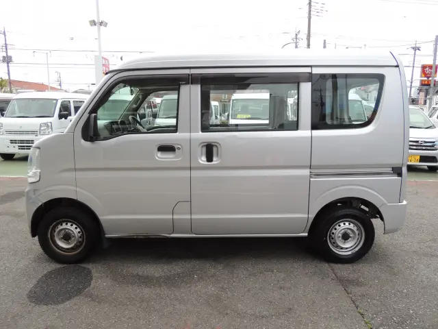 スズキ エブリイ HBD-DA17V(2WD)の写真11