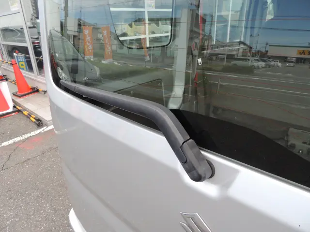 スズキ エブリイ HBD-DA17V(2WD)の写真22