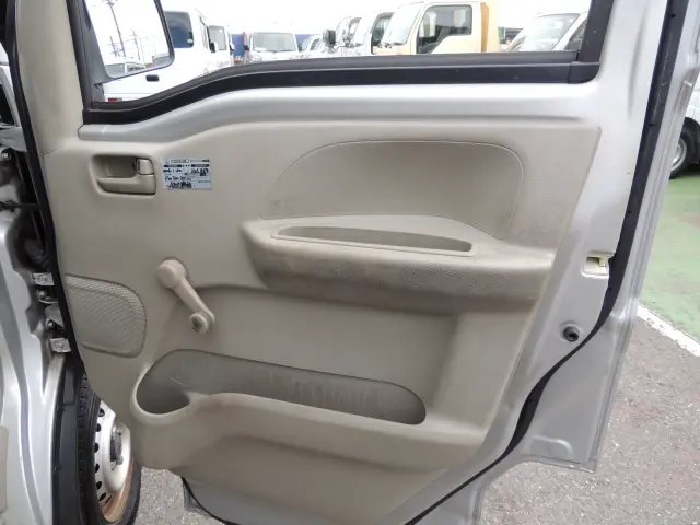 スズキ エブリイ HBD-DA17V(2WD)の写真25