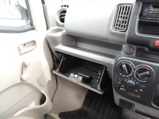 スズキ エブリイ HBD-DA17V(2WD)の写真48