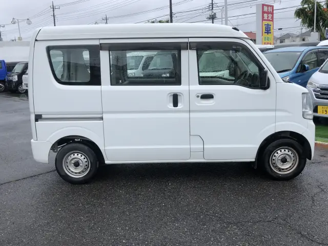 スズキ エブリイ HBD-DA17V(2WD)の写真5