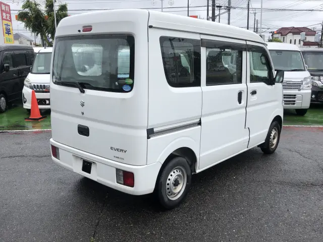 スズキ エブリイ HBD-DA17V(2WD)の写真6