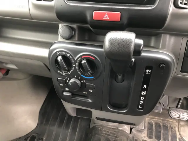 スズキ エブリイ HBD-DA17V(2WD)の写真39