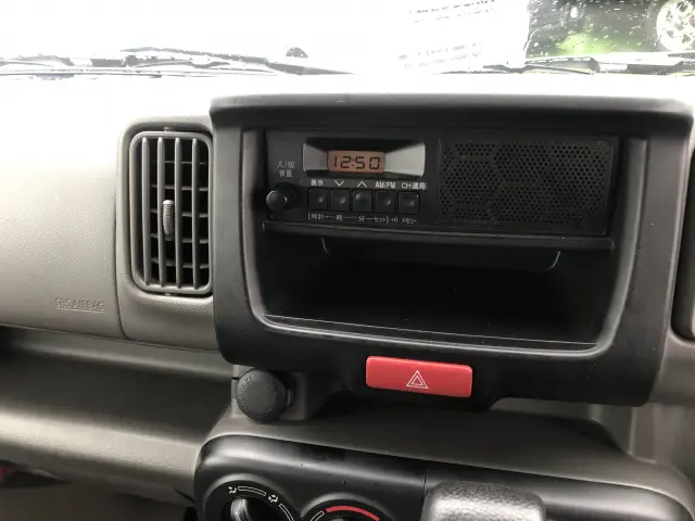 スズキ エブリイ HBD-DA17V(2WD)の写真40