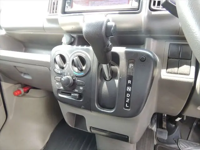 日産 クリッパーバン HBD-DR17V(2WD)の写真40