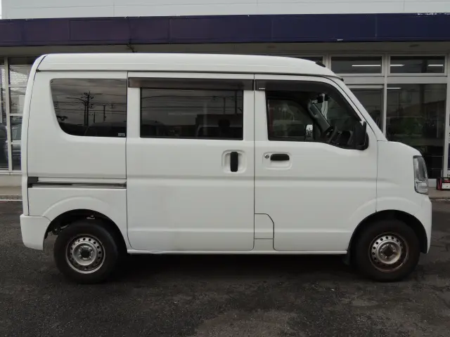 スズキ エブリイ HBD-DA17V(2WD)の写真5