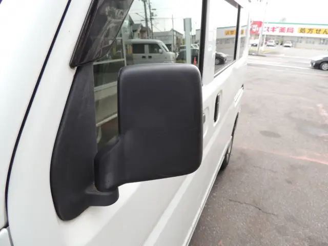 スズキ エブリイ HBD-DA17V(2WD)の写真16