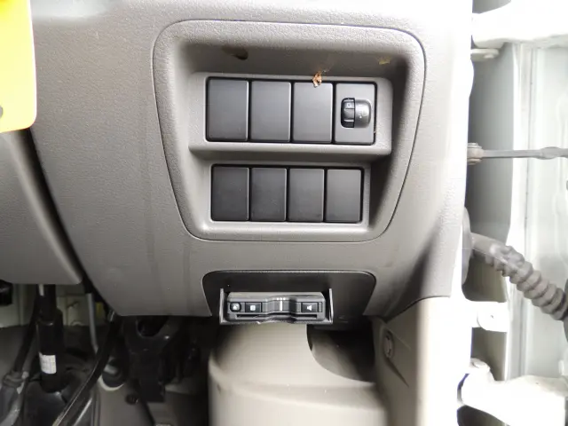 スズキ エブリイ HBD-DA17V(2WD)の写真41