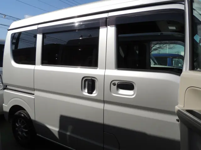 スズキ エブリイ HBD-DA17V(2WD)の写真6