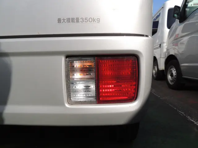 スズキ エブリイ HBD-DA17V(2WD)の写真19