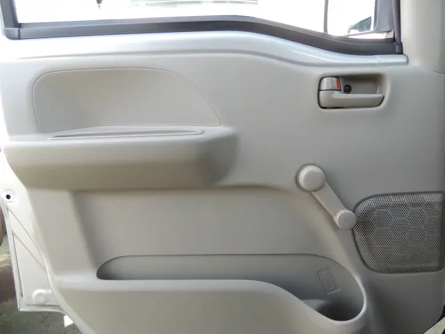 スズキ エブリイ HBD-DA17V(2WD)の写真32