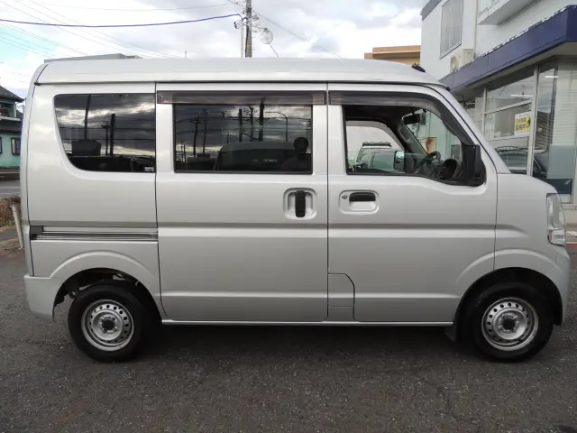 日産 クリッパーバン HBD-DR17V(2WD)の写真5