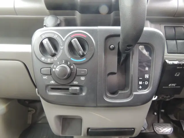 日産 クリッパーバン HBD-DR17V(2WD)の写真35