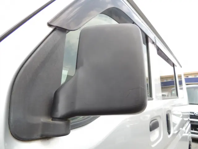 スズキ エブリイ HBD-DA17V(2WD)の写真5