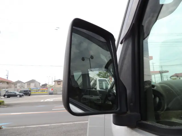 スズキ エブリイ HBD-DA17V(2WD)の写真6