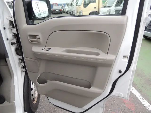 日産 クリッパーバン HBD-DR17V(2WD)の写真24