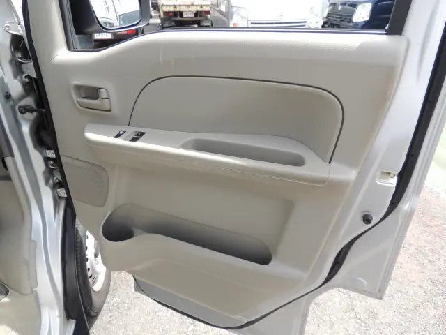 日産 クリッパーバン HBD-DR17V(2WD)の写真24