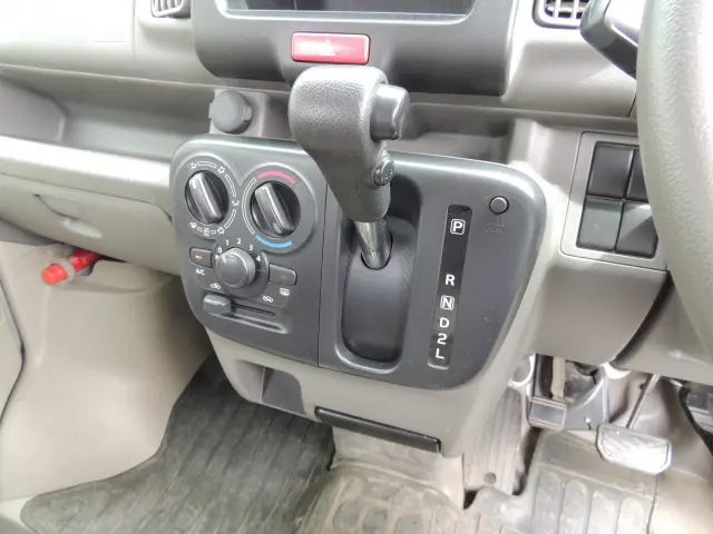 日産 クリッパーバン HBD-DR17V(2WD)の写真43