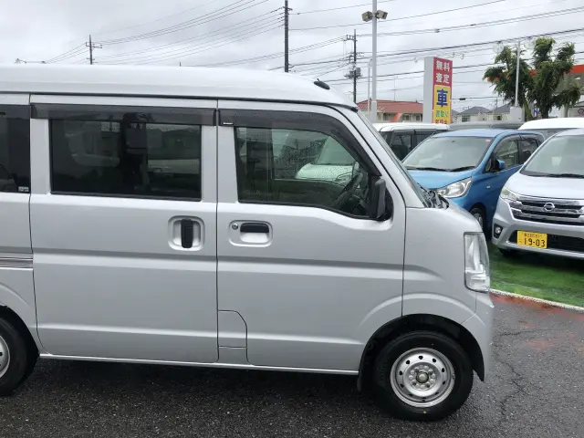 スズキ エブリイ HBD-DA17V(2WD)の写真9
