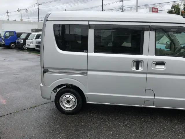 スズキ エブリイ HBD-DA17V(2WD)の写真10