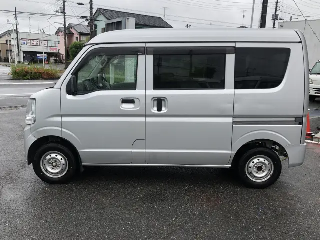 スズキ エブリイ HBD-DA17V(2WD)の写真17