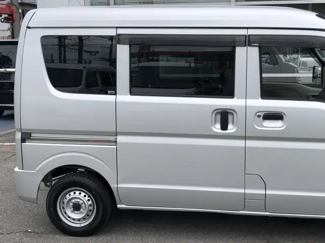 スズキ エブリイ HBD-DA17V(2WD)の写真6