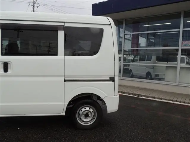 日産 クリッパーバン HBD-DR17Vの写真20