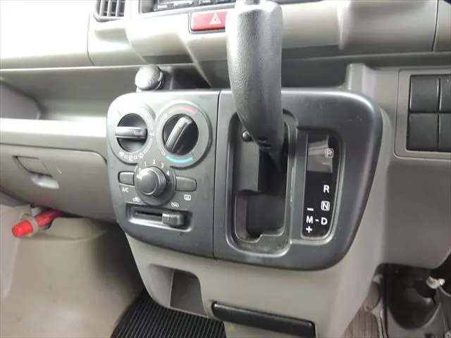 日産 クリッパーバン HBD-DR17Vの写真44