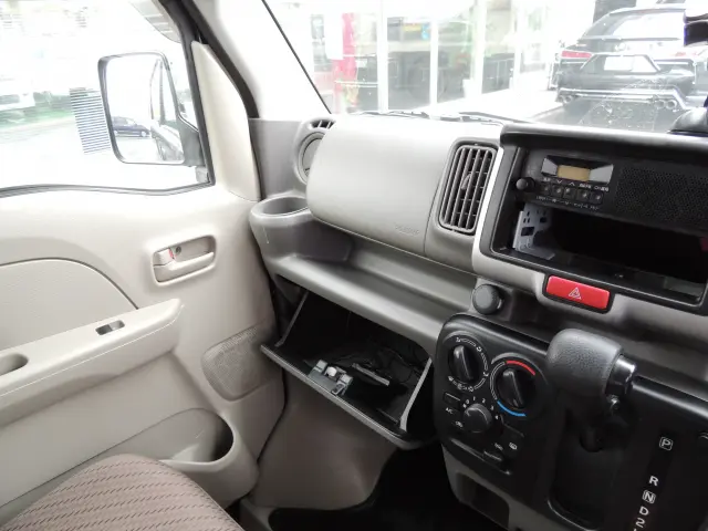 スズキ エブリイ HBD-DA17V(2WD)の写真49