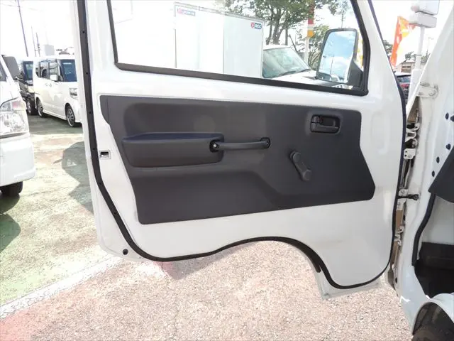 日産 クリッパートラック EBD-DR16T(2WD)の写真35