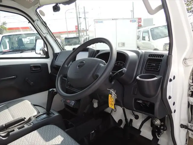日産 クリッパートラック EBD-DR16T(2WD)の写真37