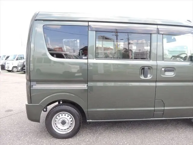 スズキ エブリイ HBD-DA17V(2WD)の写真13