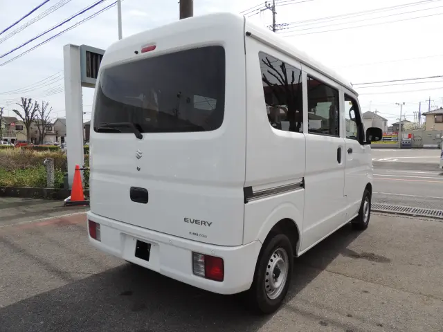 スズキ エブリイ HBD-DA17V(2WD)の写真7