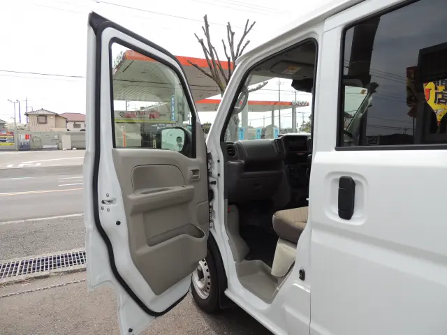 スズキ エブリイ HBD-DA17V(2WD)の写真40