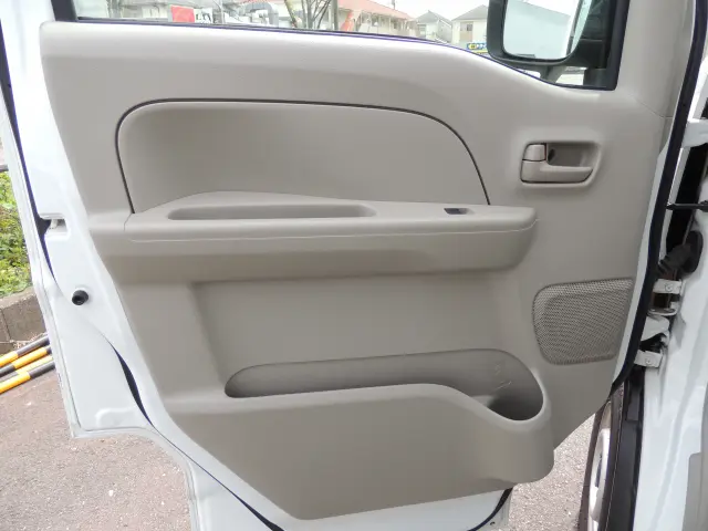 スズキ エブリイ HBD-DA17V(2WD)の写真41