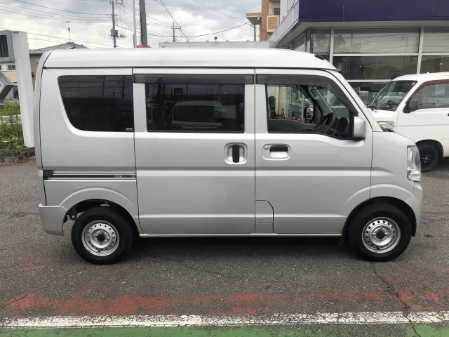 日産 クリッパーバン 5BD-DR17V(2WD)の写真5